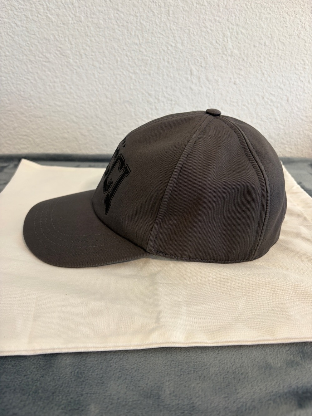 Brand New Men’s Gucci Cotton Embroidered Baseball Hat in Grey Size L (59 cm) - Picture 4 of 9